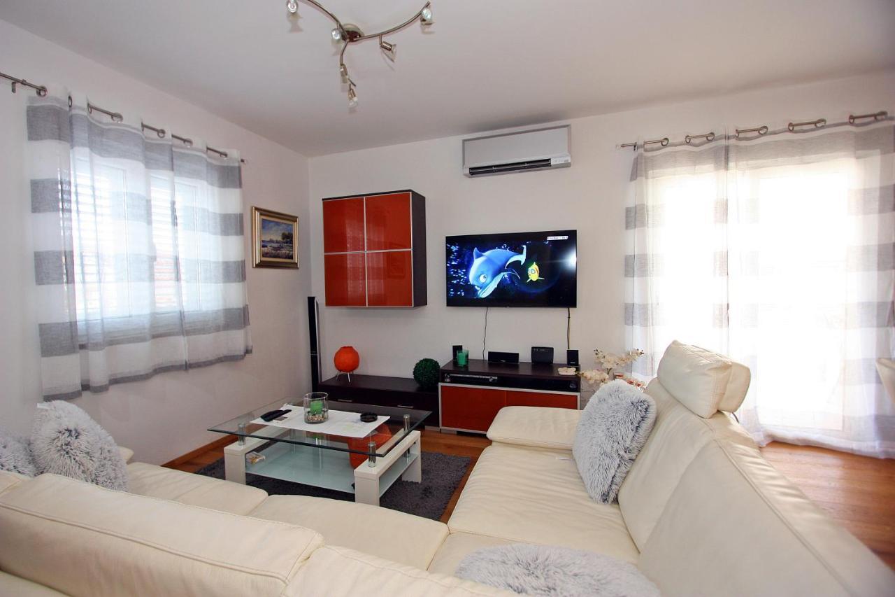 סופטאר Apartment Petra מראה חיצוני תמונה