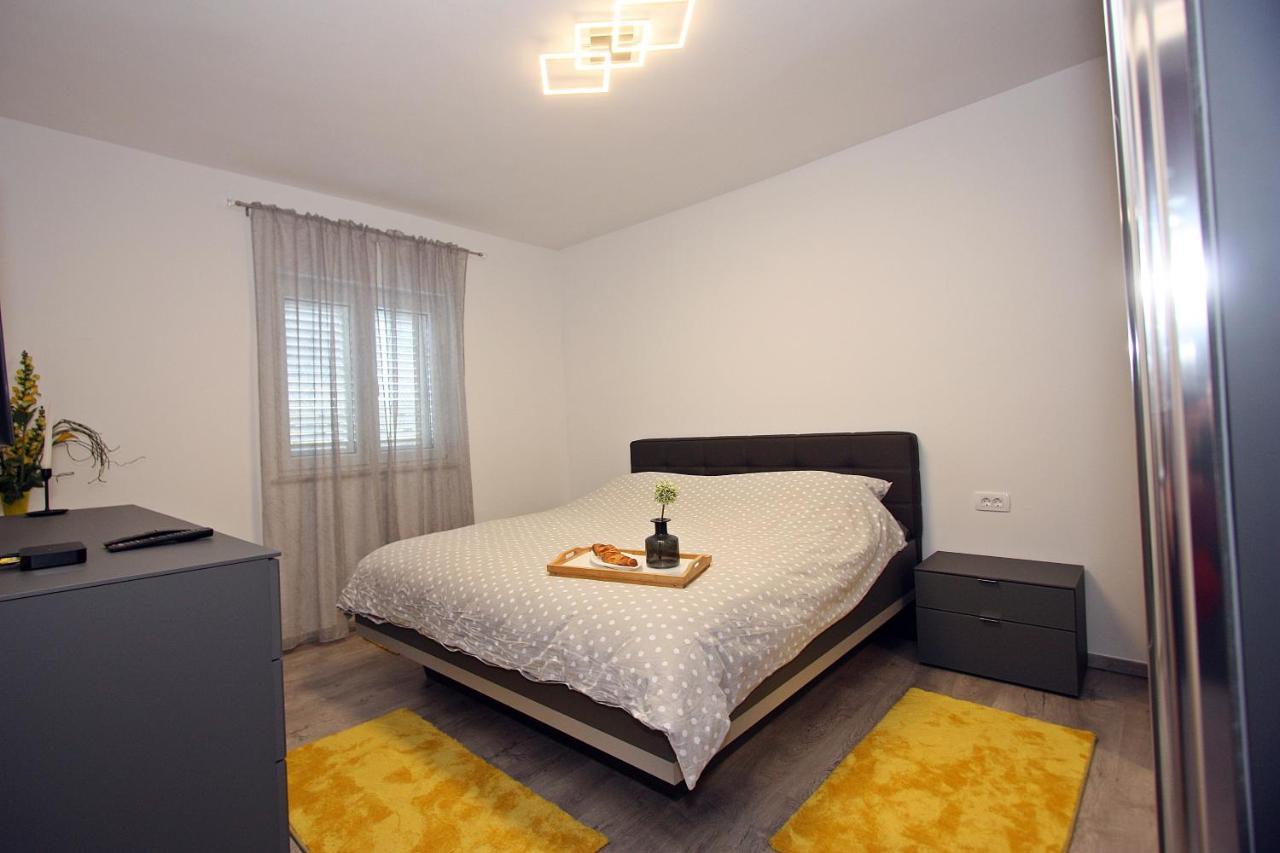 סופטאר Apartment Petra מראה חיצוני תמונה