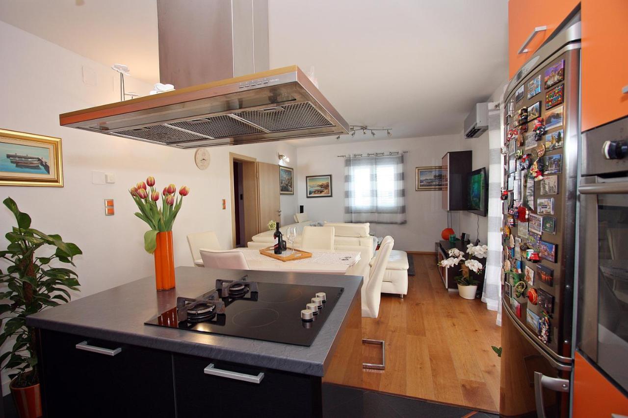 סופטאר Apartment Petra מראה חיצוני תמונה